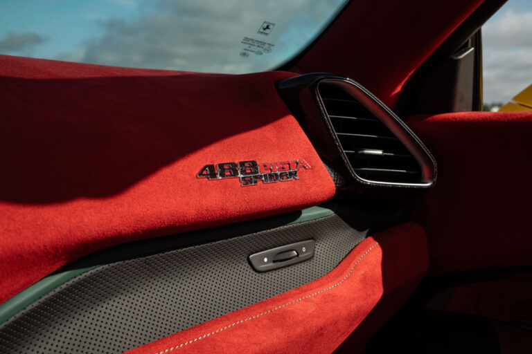 Ferrari 488 Pista Spider GH -19