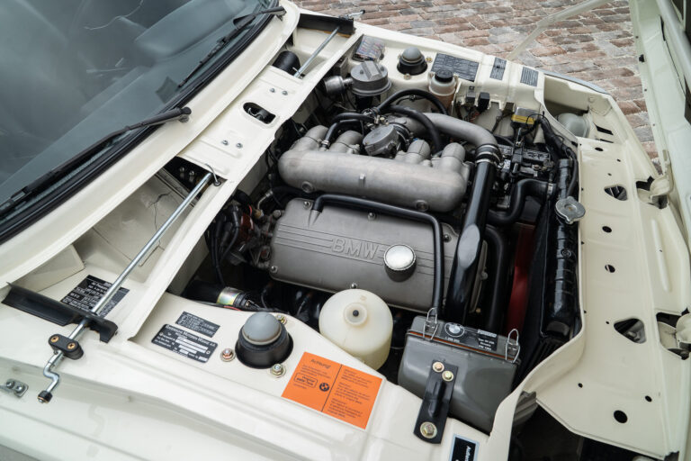 1974 BMW 2002 Turbo-101