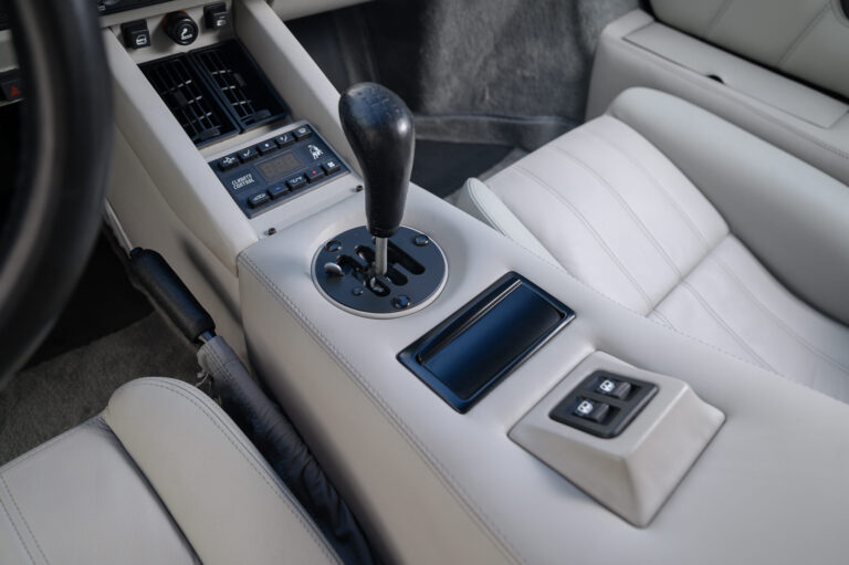 248 KM Countach GH Vehicles-14