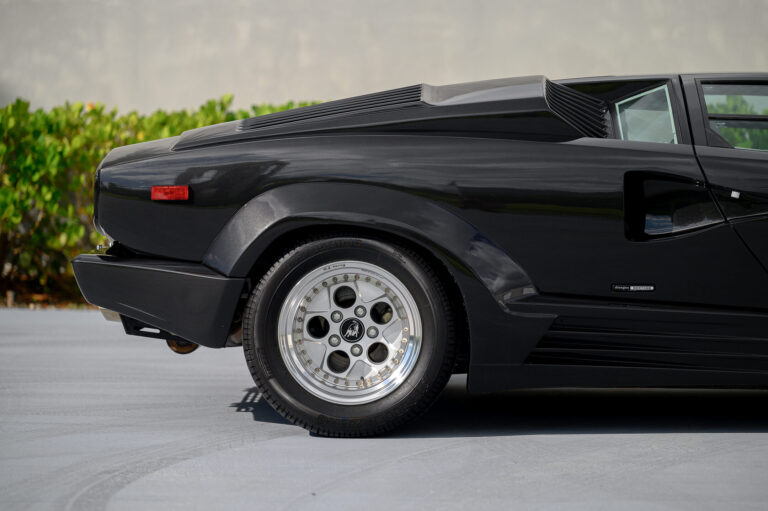 248 KM Countach GH Vehicles-26