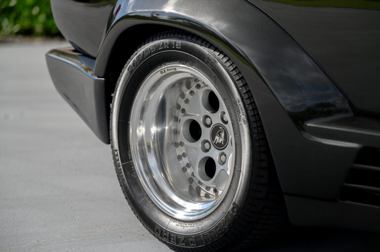 248 KM Countach GH Vehicles-32