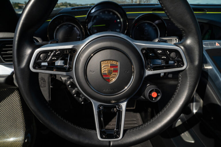 GH Vehicles 918 Spyder White-28