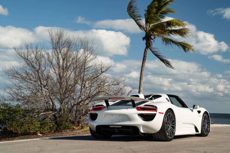 GH Vehicles 918 Spyder White-51