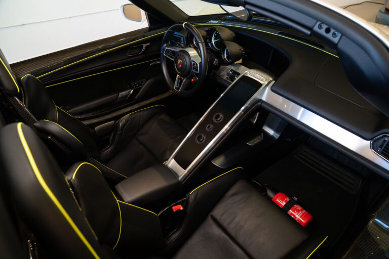 GH Vehicles 918 Spyder White-66