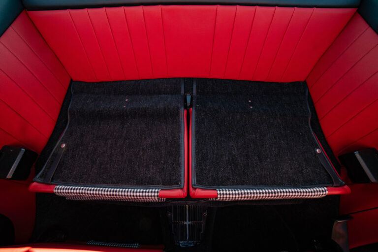 1972 Porsche 911S Targa-125