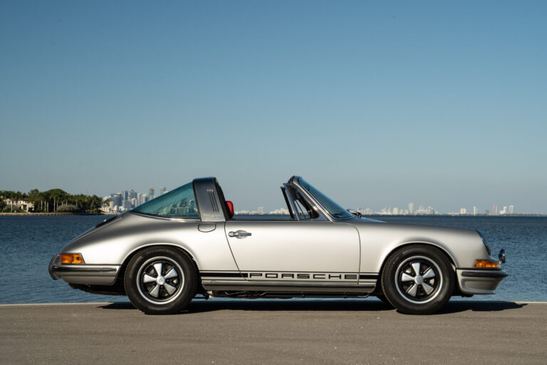 1972 Porsche 911S Targa-43