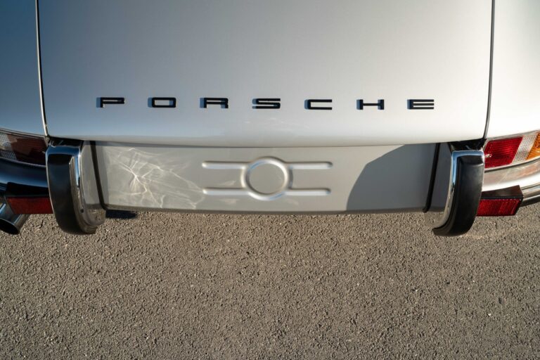 1972 Porsche 911S Targa-59
