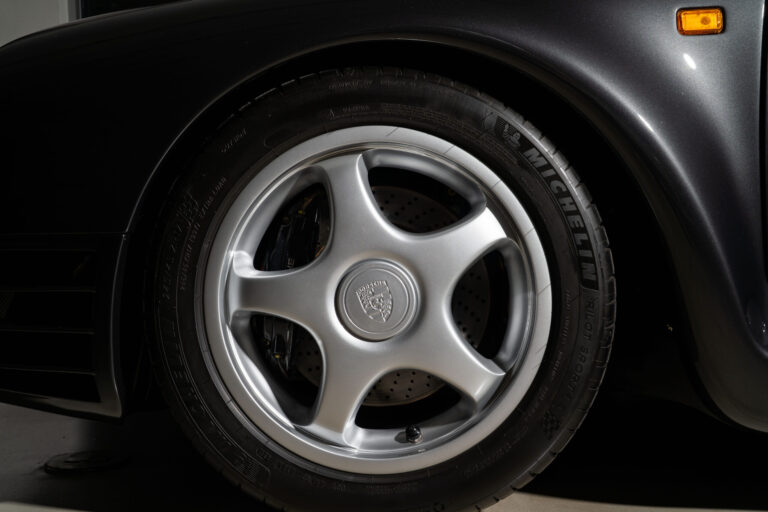 GH Vehicles 959 Graphite-5