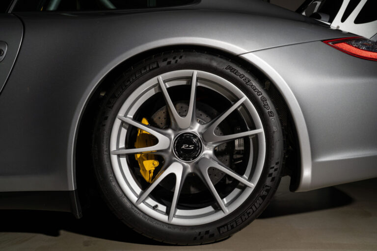 GT Silver 3.8 GT3RS-28